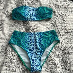 Nwt two piece swimsuit